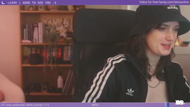 Gallery image thumbnail from Lainx's myfreecams stream on, 03/16/2024, 07:05 image 17 of 20