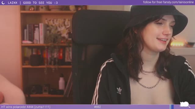 Gallery image thumbnail from Lainx's myfreecams stream on, 03/16/2024, 07:05 image 11 of 20