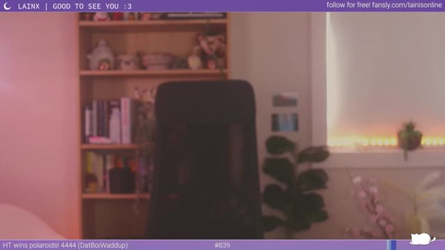 Gallery image thumbnail from Lainx's myfreecams stream on, 03/24/2024, 06:17 image 18 of 20