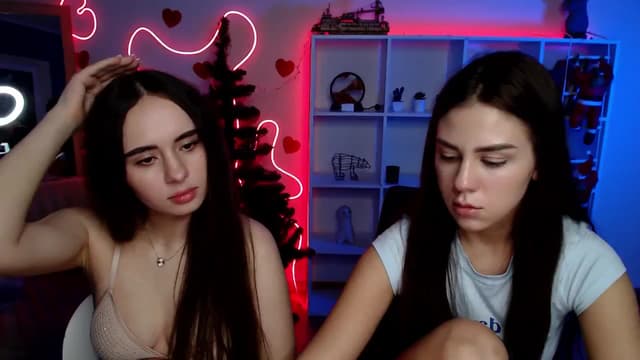 Gallery image thumbnail from Lally's myfreecams stream on, 12/26/2025, 24:01 image 15 of 20