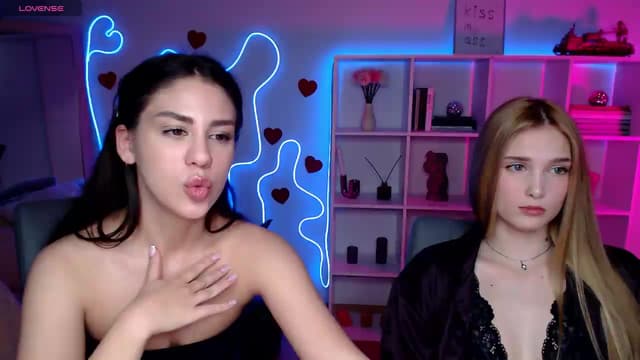 Gallery image thumbnail from Lally's myfreecams stream on, 06/14/2026, 11:15 image 1 of 20