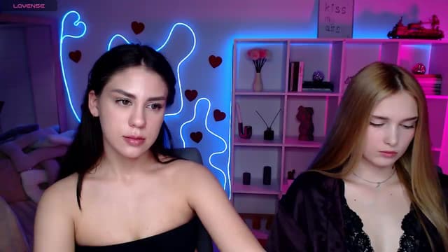 Gallery image thumbnail from Lally's myfreecams stream on, 06/14/2026, 11:15 image 15 of 20