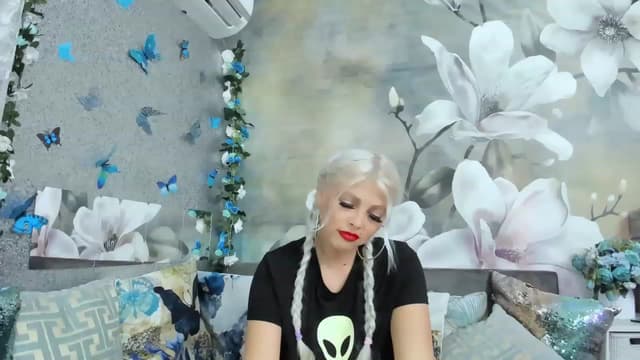 Gallery image thumbnail from Lexax's myfreecams stream on, 11/27/2022, 02:36 image 17 of 20
