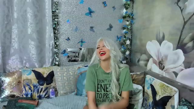 Gallery image thumbnail from Lexax's myfreecams stream on, 12/17/2022, 02:47 image 5 of 20