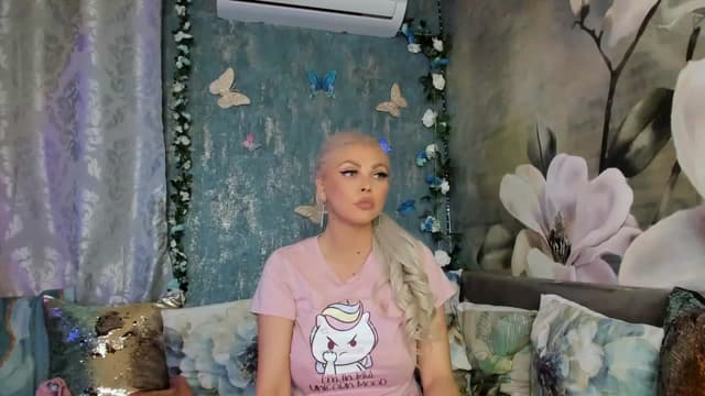 Gallery image thumbnail from Lexax's myfreecams stream on, 04/17/2023, 01:24 image 16 of 20