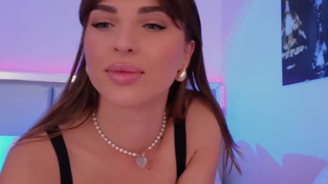 Gallery image thumbnail from LexiQ's myfreecams stream on, 05/29/2025, 05:44 image 12 of 20