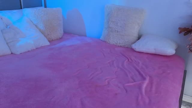Gallery image thumbnail from LexiQ's myfreecams stream on, 08/09/2025, 05:59 image 19 of 20