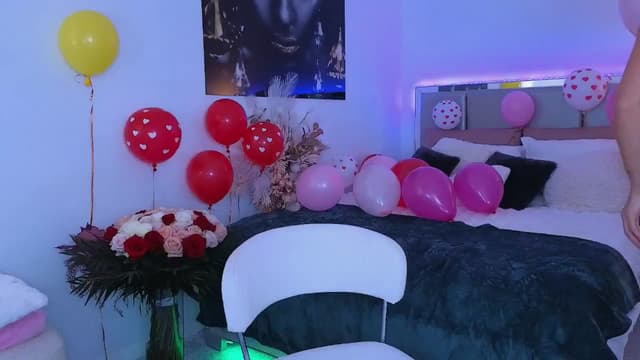 Gallery image thumbnail from LexiQ's myfreecams stream on, 10/20/2025, 05:05 image 17 of 20