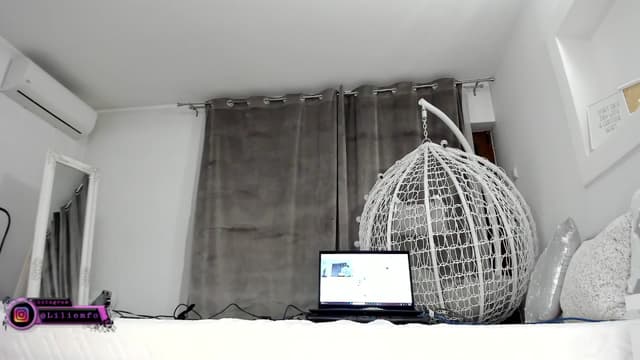 Gallery image thumbnail from Lilie's myfreecams stream on, 04/09/2025, 17:44 image 19 of 20