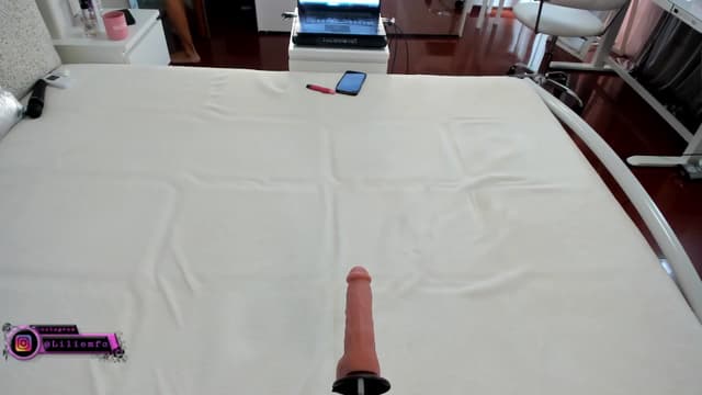 Gallery image thumbnail from Lilie's myfreecams stream on, 09/11/2025, 07:54 image 6 of 20