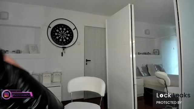 Gallery image thumbnail from Lilie's myfreecams stream on, 01/05/2026, 10:41 image 3 of 20