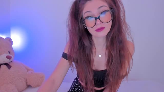 Gallery image thumbnail from LivM_'s myfreecams stream on, 12/11/2023, 08:24 image 13 of 20