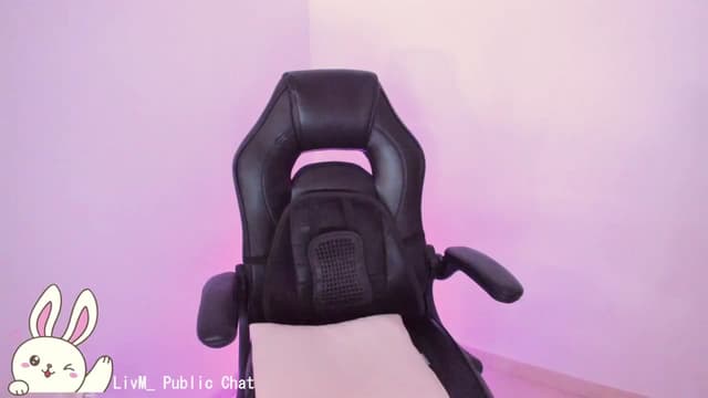 Gallery image thumbnail from LivM_'s myfreecams stream on, 08/08/2024, 08:25 image 5 of 20