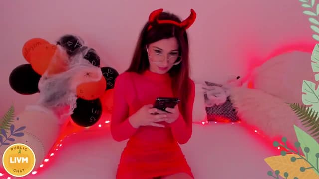 Gallery image thumbnail from LivM_'s myfreecams stream on, 10/30/2024, 07:50 image 16 of 20