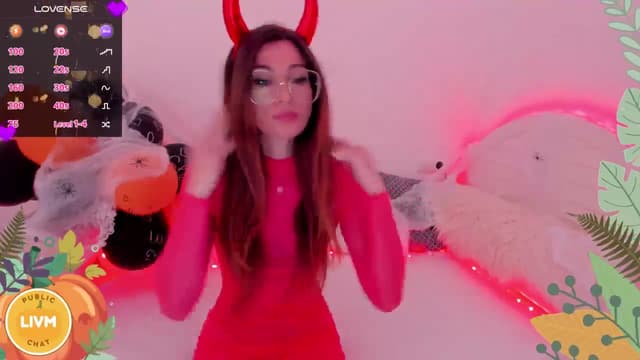 Gallery image thumbnail from LivM_'s myfreecams stream on, 10/30/2024, 08:40 image 18 of 20