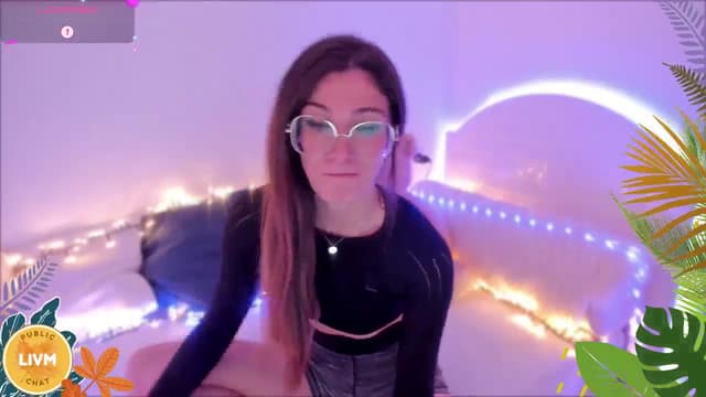 Gallery image thumbnail from LivM_'s myfreecams stream on, 11/08/2024, 09:17 image 14 of 20