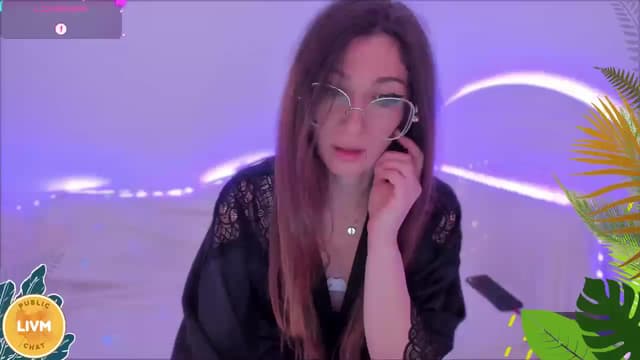 Gallery image thumbnail from LivM_'s myfreecams stream on, 11/10/2024, 09:42 image 10 of 20