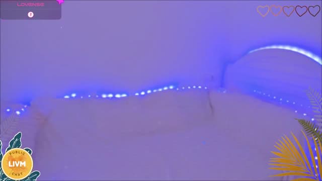 Gallery image thumbnail from LivM_'s myfreecams stream on, 11/11/2024, 09:10 image 12 of 20