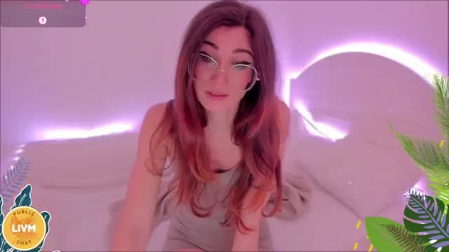 Gallery image thumbnail from LivM_'s myfreecams stream on, 11/19/2024, 09:08 image 8 of 20
