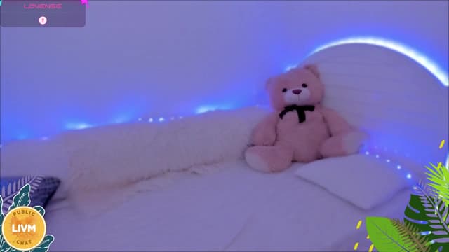 Gallery image thumbnail from LivM_'s myfreecams stream on, 11/24/2024, 09:18 image 15 of 20