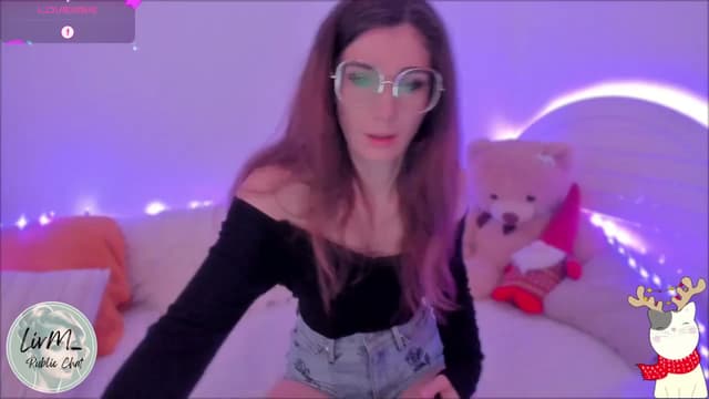 Gallery image thumbnail from LivM_'s myfreecams stream on, 12/11/2024, 09:27 image 11 of 20