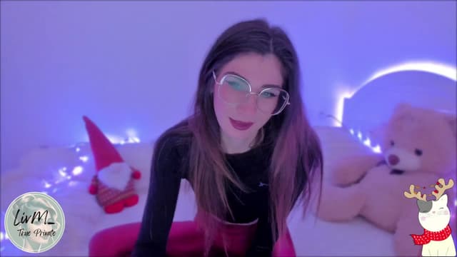 Gallery image thumbnail from LivM_'s myfreecams stream on, 12/18/2024, 09:06 image 3 of 20