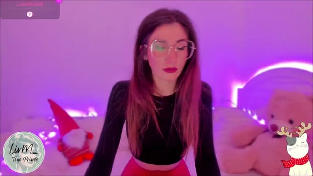 Gallery image thumbnail from LivM_'s myfreecams stream on, 12/18/2024, 09:06 image 1 of 20