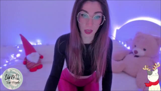 Gallery image thumbnail from LivM_'s myfreecams stream on, 12/18/2024, 09:06 image 7 of 20