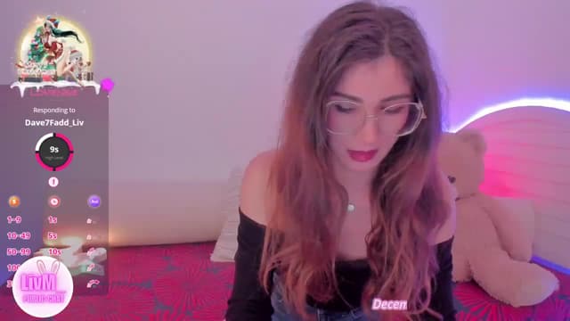 Gallery image thumbnail from LivM_'s myfreecams stream on, 12/30/2024, 09:33 image 15 of 20