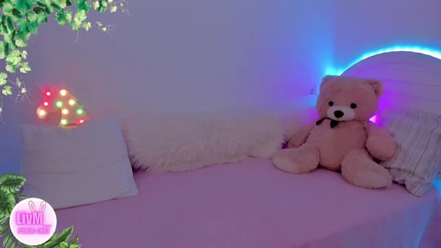 Gallery image thumbnail from LivM_'s myfreecams stream on, 01/24/2025, 09:15 image 7 of 20