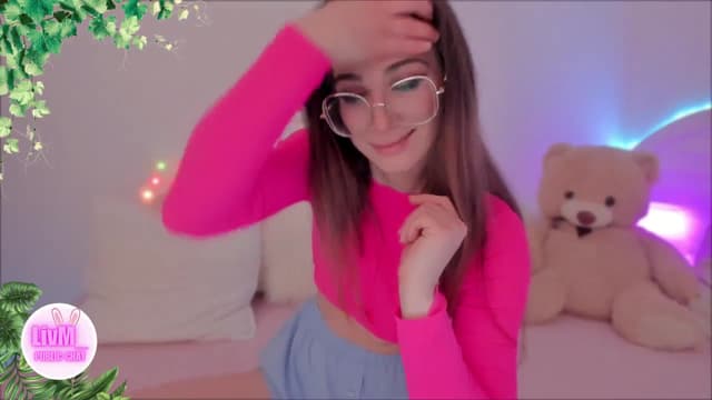 Gallery image thumbnail from LivM_'s myfreecams stream on, 01/29/2025, 09:27 image 18 of 20