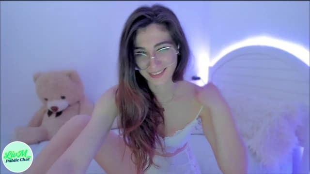 Gallery image thumbnail from LivM_'s myfreecams stream on, 03/03/2025, 09:13 image 8 of 20