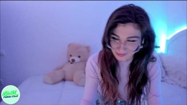 Gallery image thumbnail from LivM_'s myfreecams stream on, 03/06/2025, 09:13 image 8 of 20