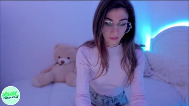 Gallery image thumbnail from LivM_'s myfreecams stream on, 03/06/2025, 09:13 image 1 of 20
