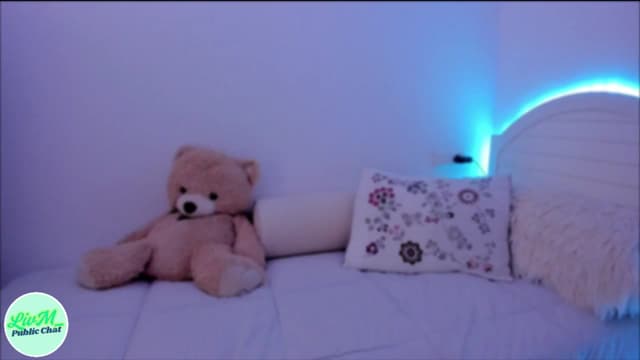 Gallery image thumbnail from LivM_'s myfreecams stream on, 03/07/2025, 08:43 image 1 of 20
