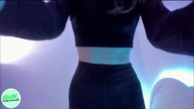 Gallery image thumbnail from LivM_'s myfreecams stream on, 03/09/2025, 11:00 image 1 of 20