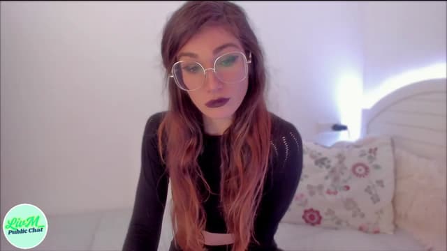 Gallery image thumbnail from LivM_'s myfreecams stream on, 03/09/2025, 11:00 image 12 of 20