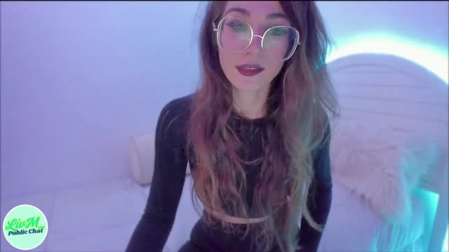 Gallery image thumbnail from LivM_'s myfreecams stream on, 03/09/2025, 11:00 image 2 of 20
