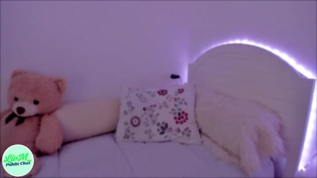 Gallery image thumbnail from LivM_'s myfreecams stream on, 03/11/2025, 08:59 image 13 of 20