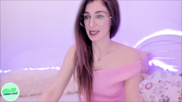 Gallery image thumbnail from LivM_'s myfreecams stream on, 03/13/2025, 09:57 image 2 of 20