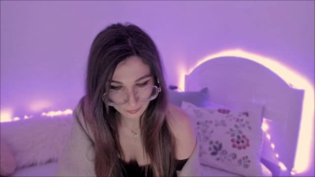 Gallery image thumbnail from LivM_'s myfreecams stream on, 03/24/2025, 08:58 image 1 of 20