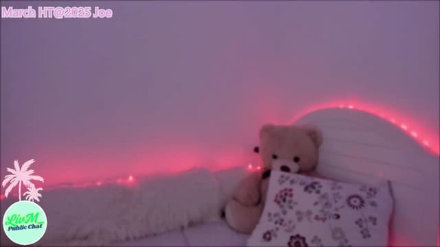 Gallery image thumbnail from LivM_'s myfreecams stream on, 03/31/2025, 08:57 image 15 of 20