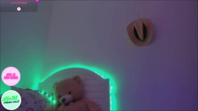 Gallery image thumbnail from LivM_'s myfreecams stream on, 04/30/2025, 09:41 image 7 of 20