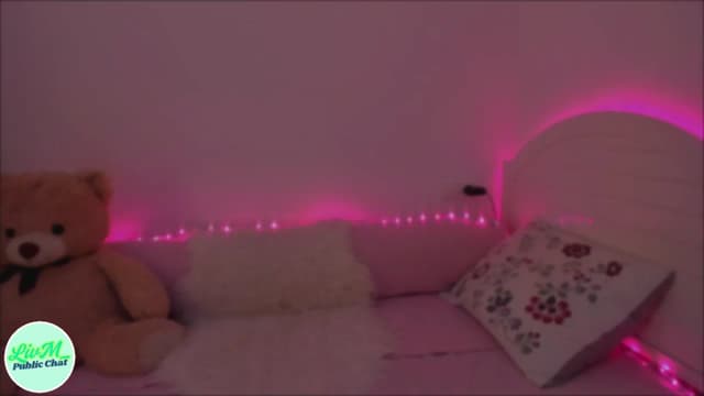 Gallery image thumbnail from LivM_'s myfreecams stream on, 05/07/2025, 08:44 image 17 of 20