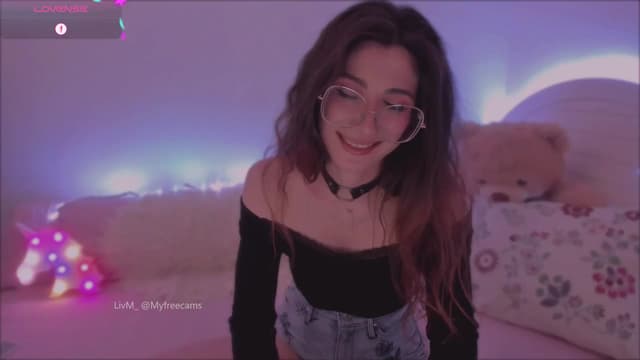 Gallery image thumbnail from LivM_'s myfreecams stream on, 05/21/2025, 07:44 image 4 of 20
