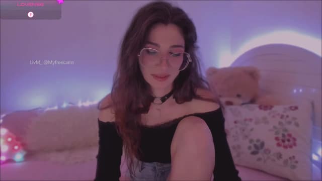 Gallery image thumbnail from LivM_'s myfreecams stream on, 05/21/2025, 07:44 image 10 of 20