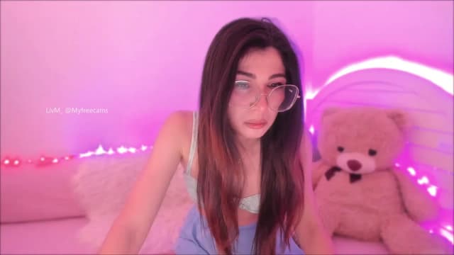 Gallery image thumbnail from LivM_'s myfreecams stream on, 05/27/2025, 07:02 image 17 of 20