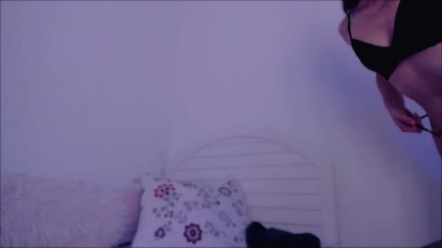 Gallery image thumbnail from LivM_'s myfreecams stream on, 06/01/2025, 07:18 image 13 of 20