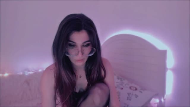 Gallery image thumbnail from LivM_'s myfreecams stream on, 06/01/2025, 08:45 image 5 of 20