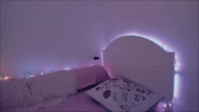 Gallery image thumbnail from LivM_'s myfreecams stream on, 06/01/2025, 08:45 image 15 of 20